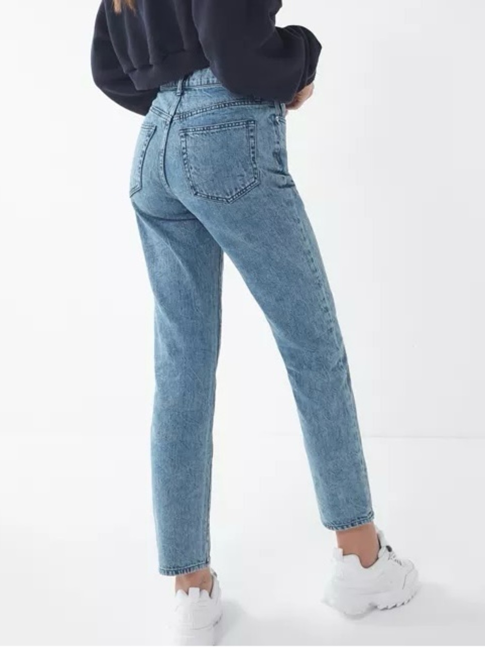 BDG slim straight distressed high rise jeans size 25